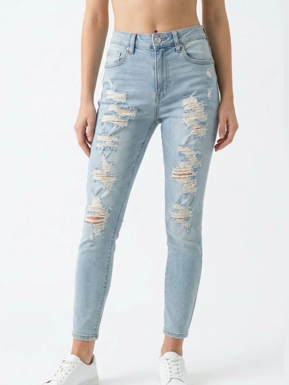 Aeropostale High-Rise Curvy Light Blue Distressed Women’s Jeans